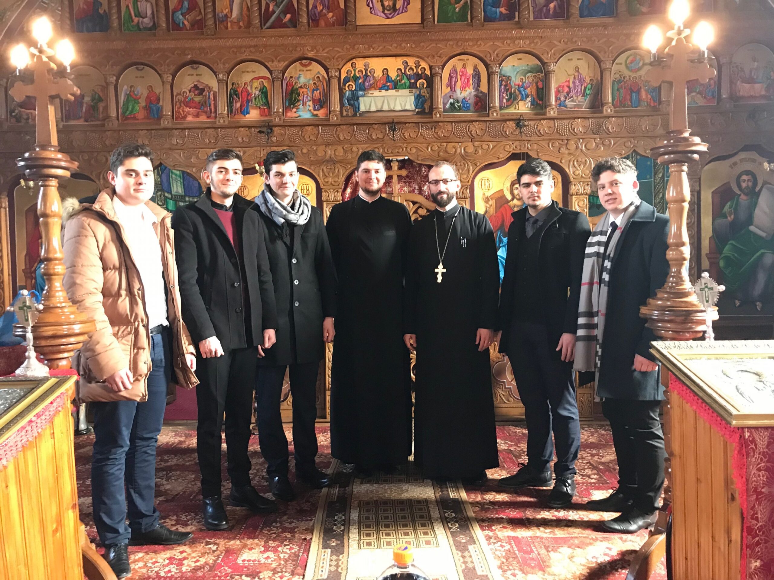 Elevii seminariști, misionari în parohia Negreni