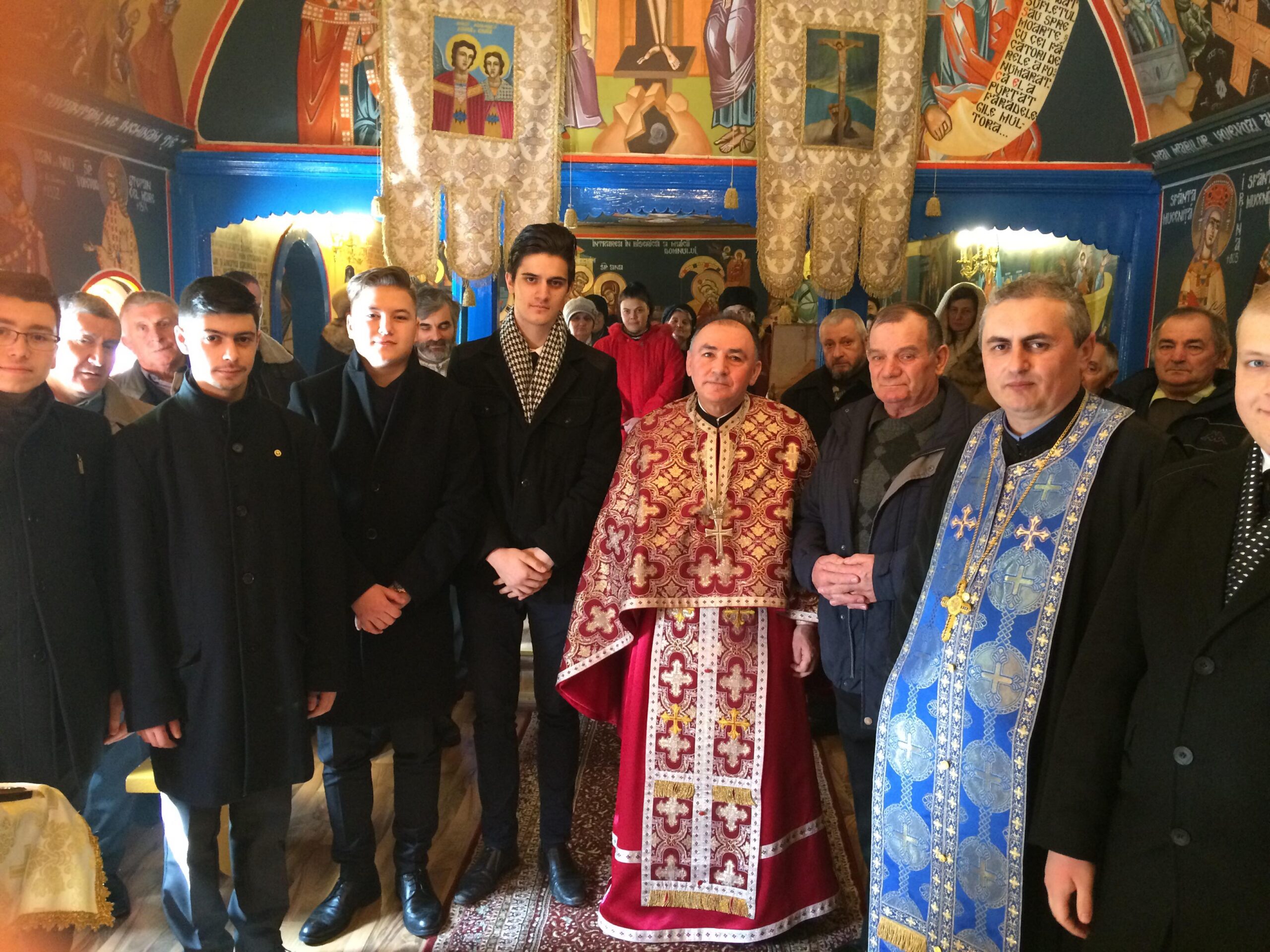 Elevi seminariști în Parohia Moldovenești