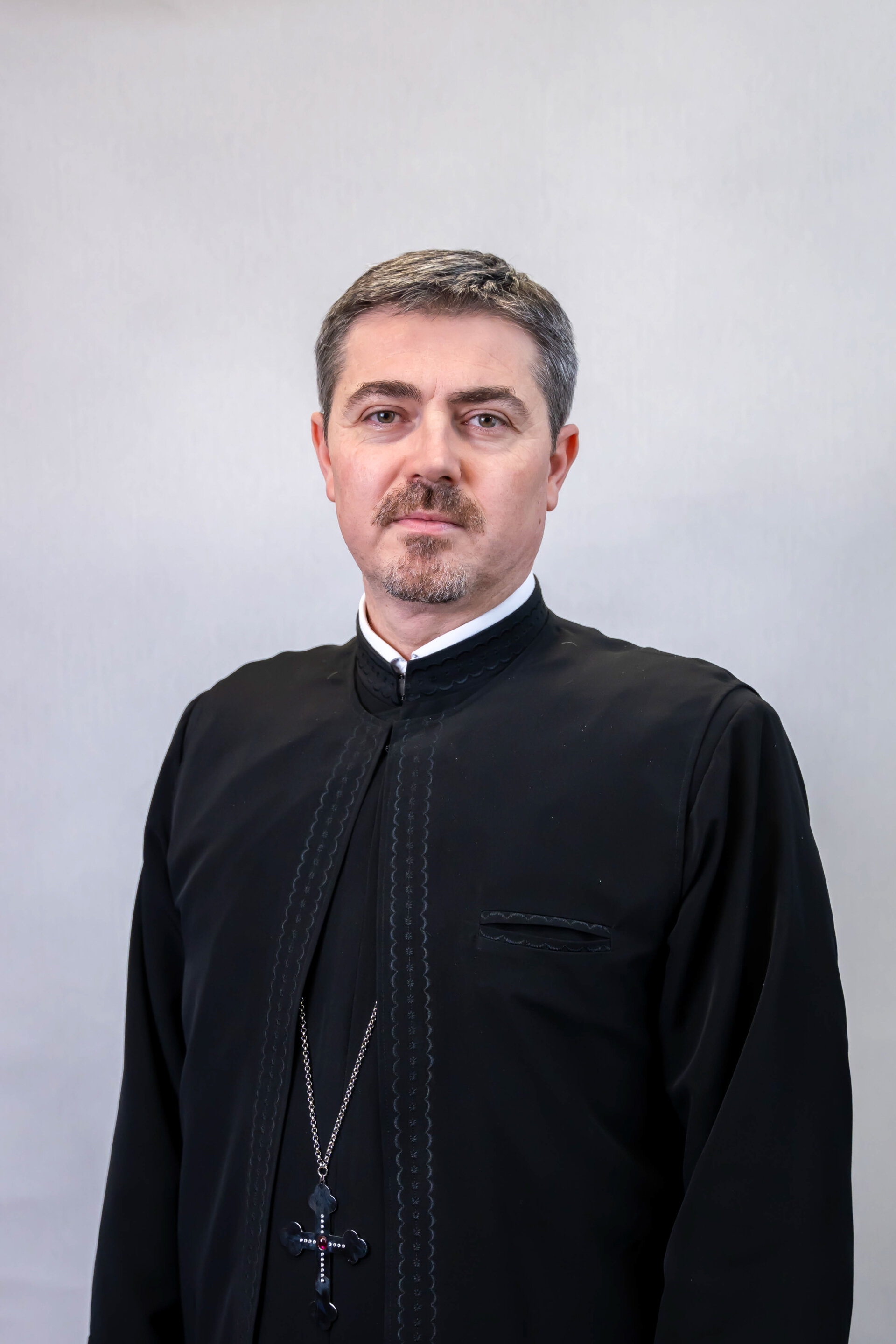 Pr. Andrei Mureșan